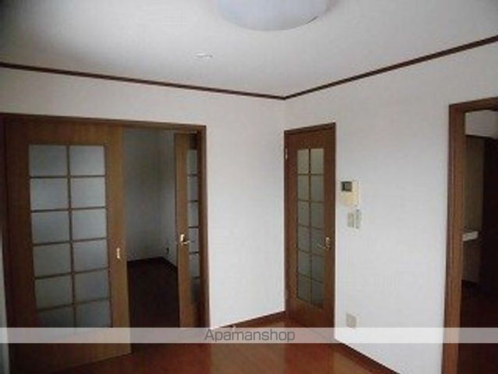 ユニベールAの内装