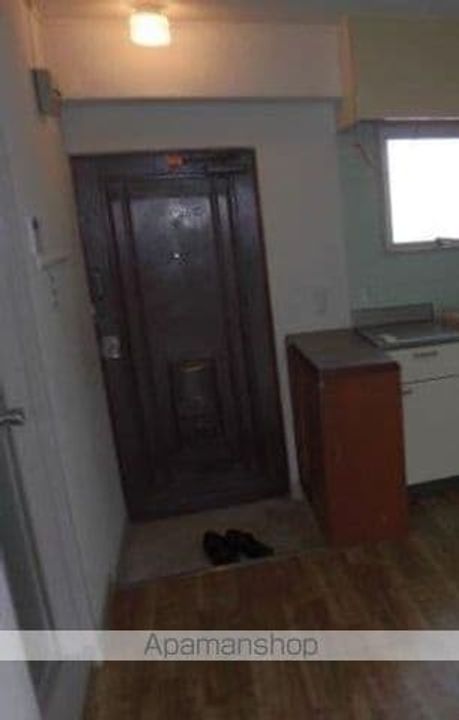 ドルフィン松福の玄関