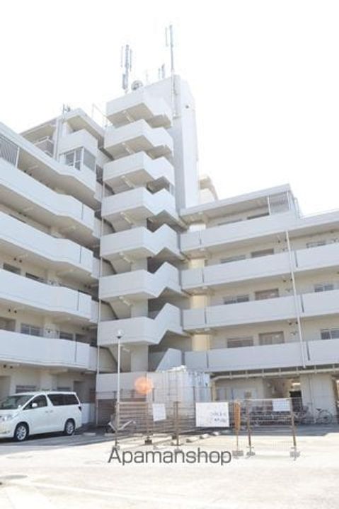 ヒュース一丘弐番館の外観