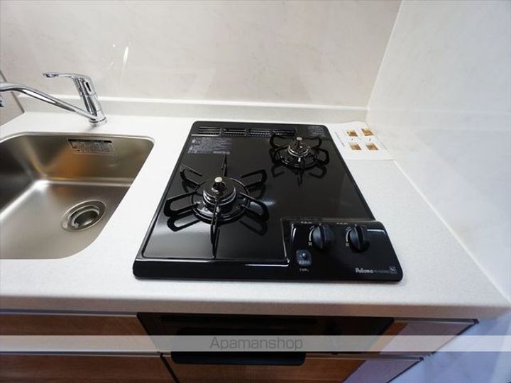 LUXENA KAMIMAEZUの内装