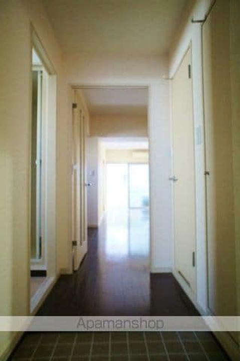 アンフレール川上の玄関