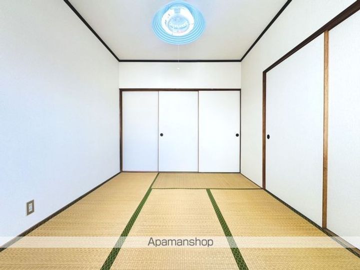 マンション田中(マンションタナカ)201の内装