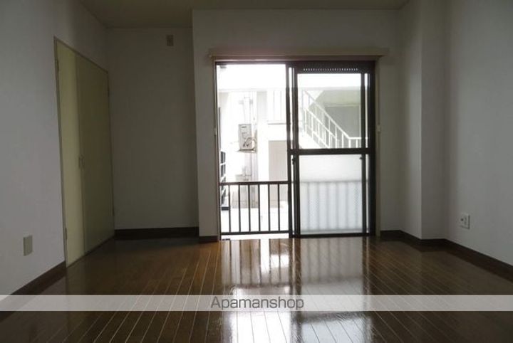 宮城県仙台市青葉区昭和町の賃貸マンションの居間