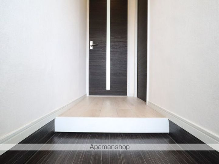 セントラル川名の玄関