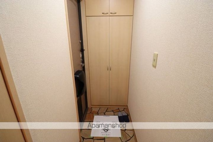 ピエルテル 六番館の玄関