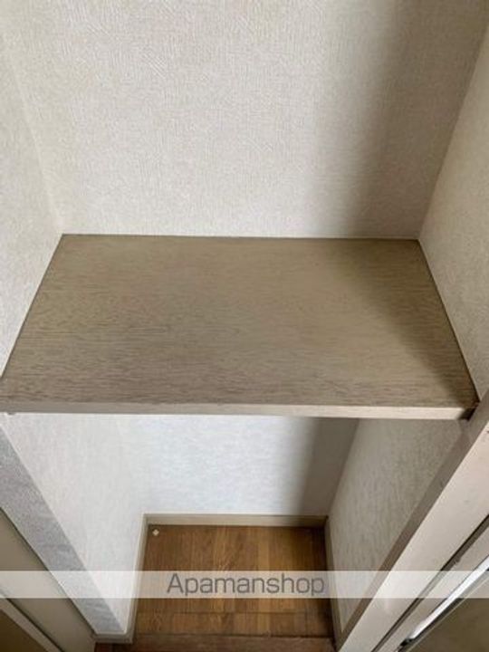 東京都八王子市平岡町の賃貸アパートの内装