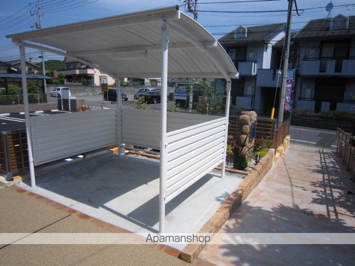 東京都青梅市千ヶ瀬町1丁目の賃貸アパートの外観