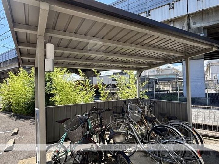 ライジングルーム和田の内装