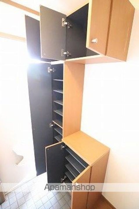 東京都昭島市松原町1丁目の賃貸アパートの内装