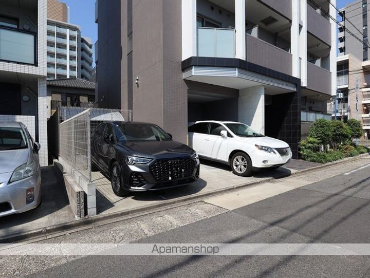 コートバスクのその他画像