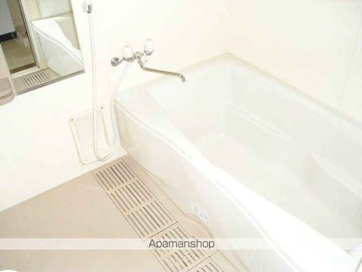 ルミエール・ド・ソレイユ203の風呂