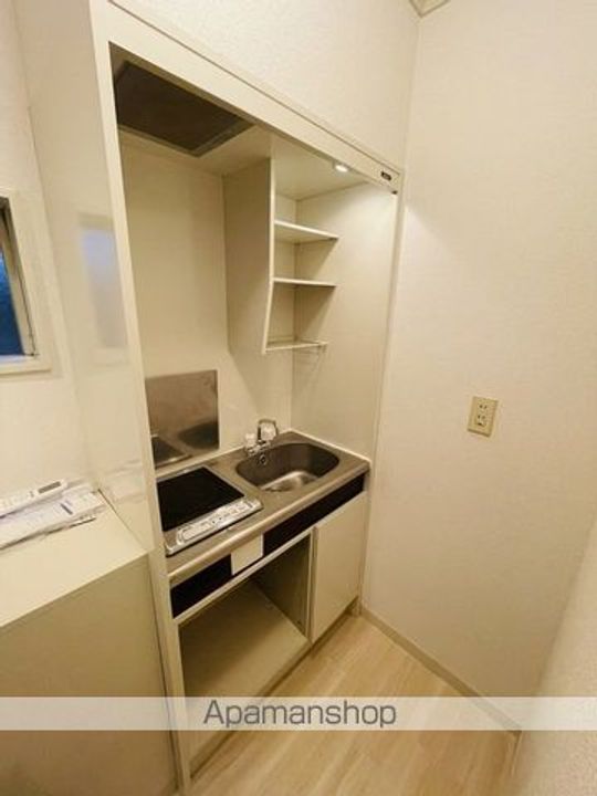 東京都世田谷区若林1丁目の賃貸アパートのキッチン