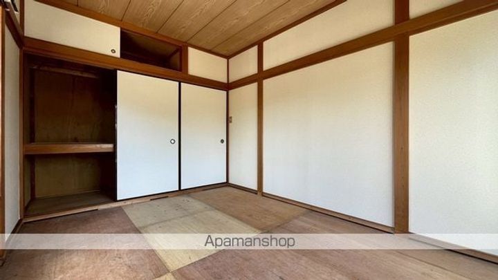 東京都八王子市館町の賃貸アパートの内装