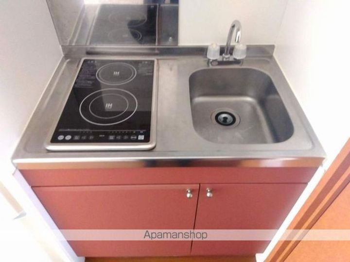 香川県坂出市久米町2丁目の賃貸アパートのキッチン