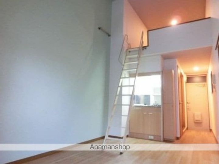 シャレー大濠の居間