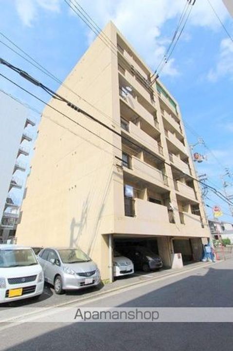 岩清尾マンション 403号の外観