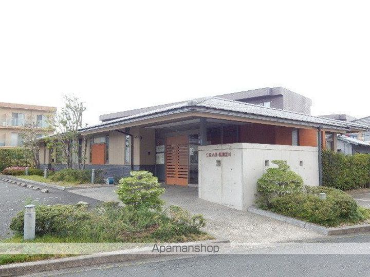 岡山県岡山市中区中井1丁目の賃貸アパートの周辺