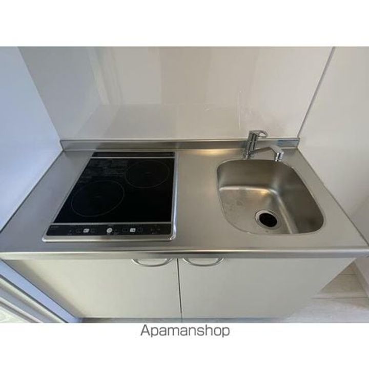 埼玉県狭山市新狭山2丁目の賃貸アパートのキッチン