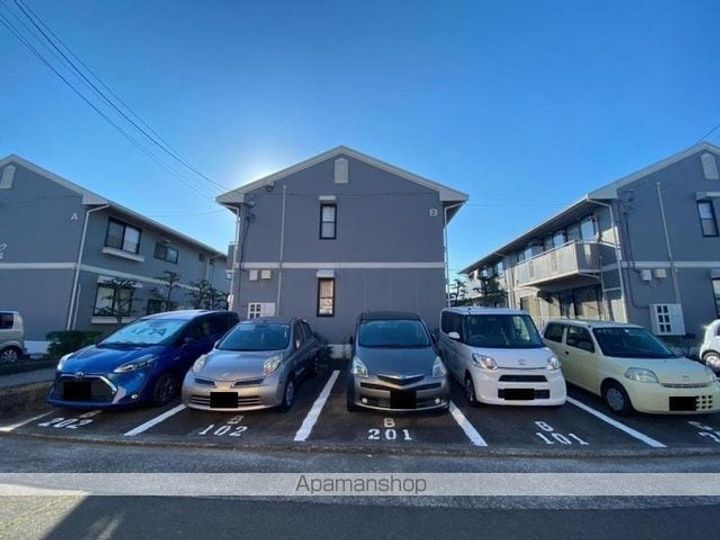 グリーンパークセジュールA・B・C棟B202の外観