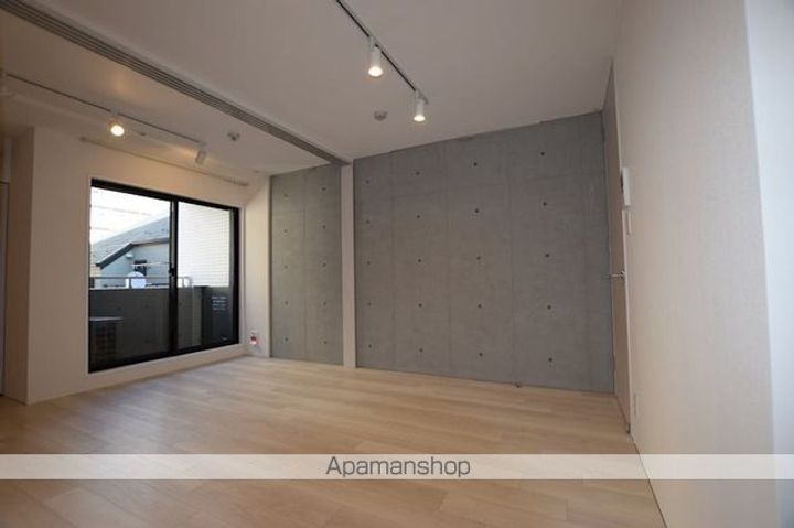 ラクラス四谷三丁目の居間