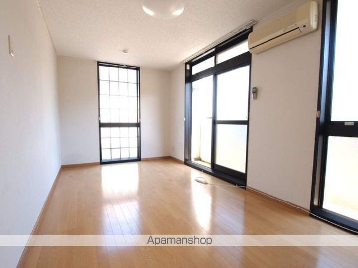 レオパレスメゾン桔梗101の内装