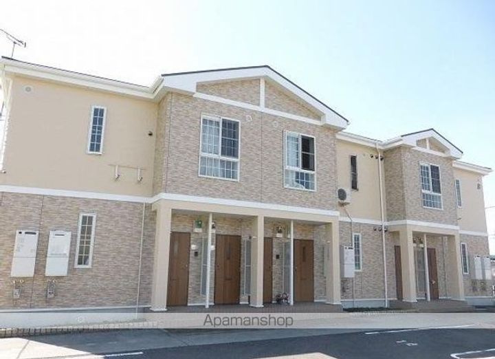 香川県綾歌郡綾川町陶の賃貸アパートの外観