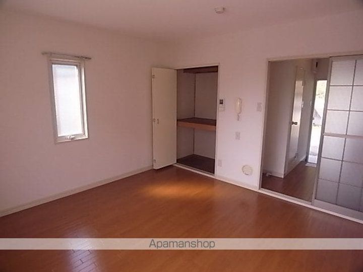 グレースシャトーB206の居間