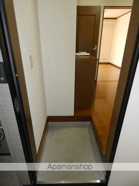 メゾンかなもりの玄関