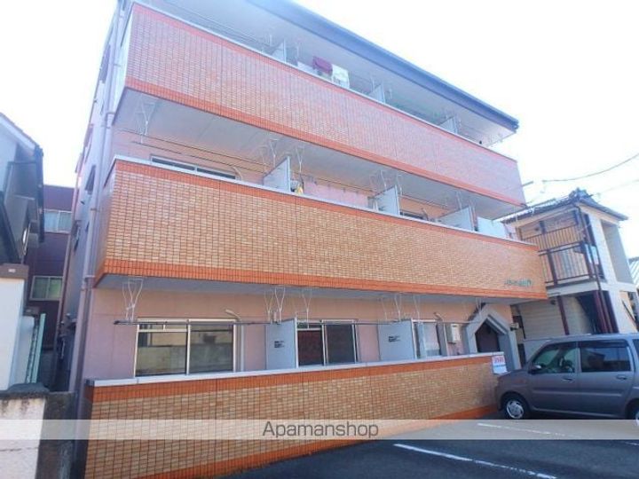 ハニーコーポ竹下の外観