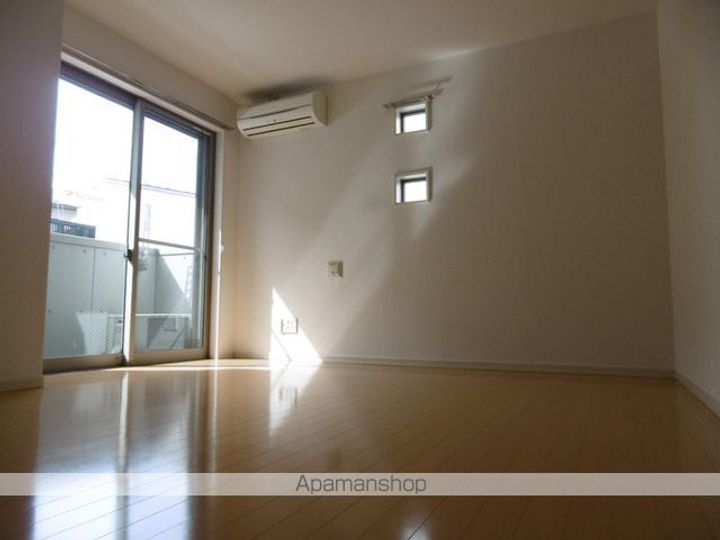 クレフラスト宮城野原駅前の居間