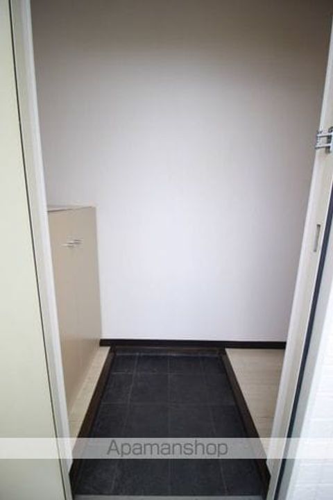 岡山県岡山市東区松新町の賃貸アパートの内装