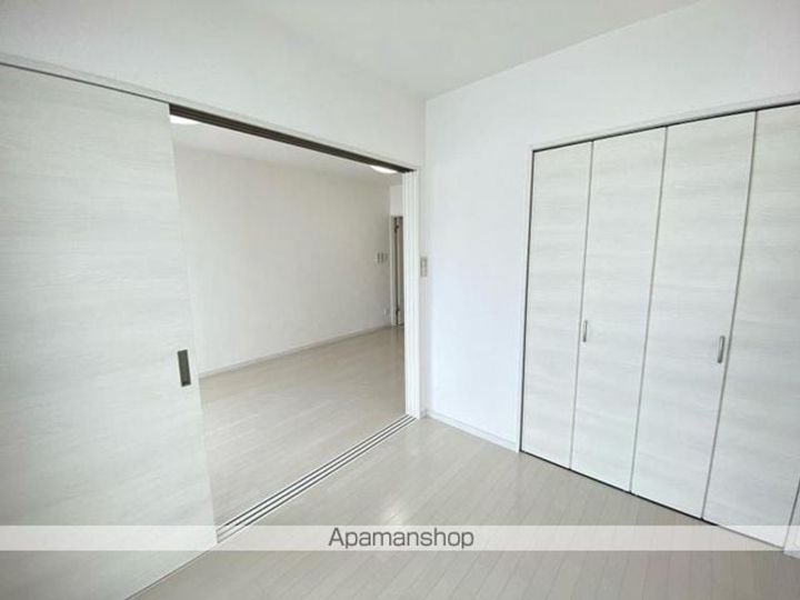 香川県高松市旅篭町の賃貸マンションの内装