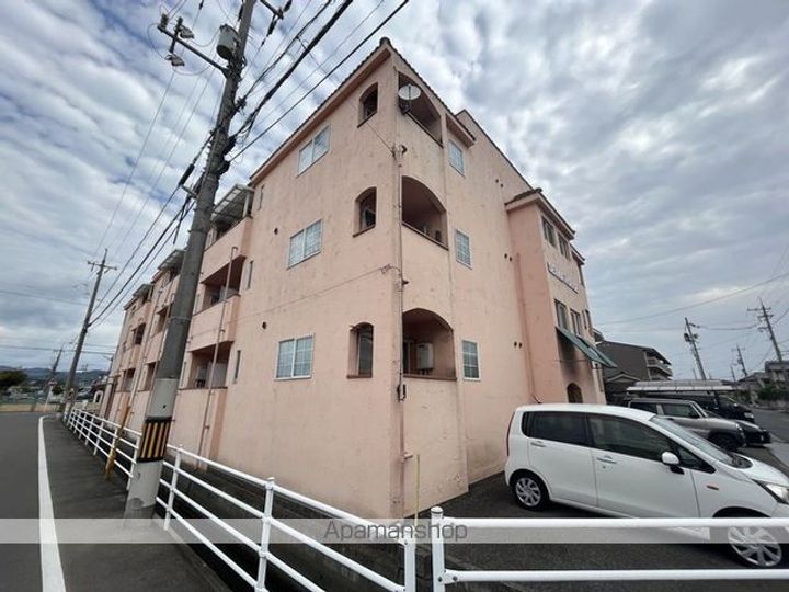 LA新徳田B301の外観