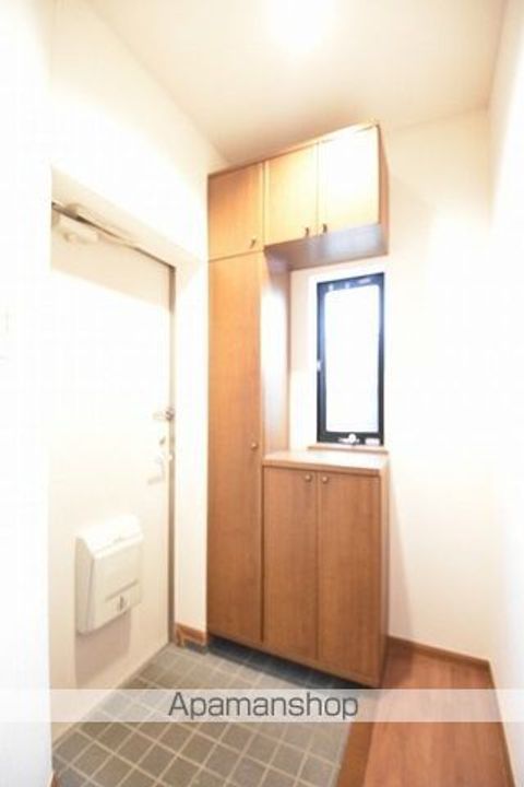 カーサ・ファミールMの玄関