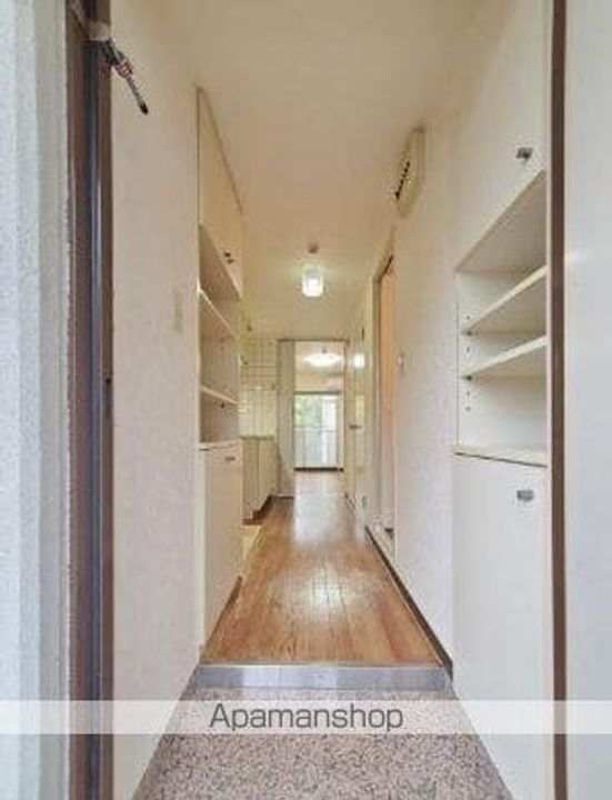 香川県さぬき市志度の賃貸マンションの玄関