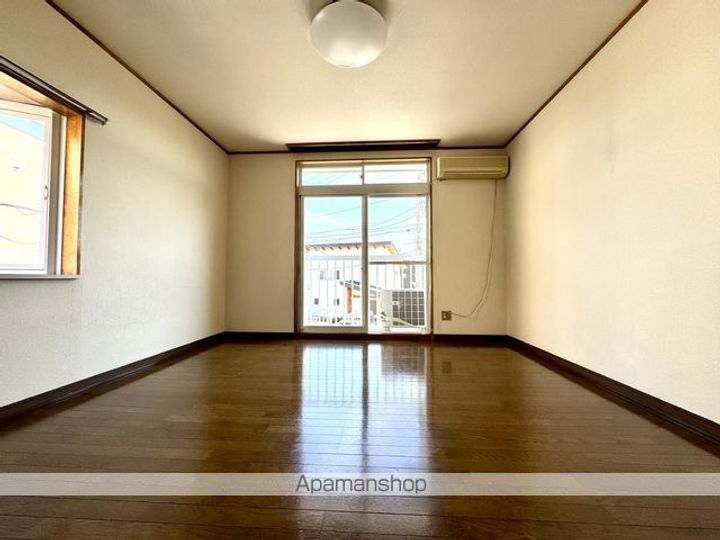 長野県長野市平林1丁目の賃貸アパートの内装