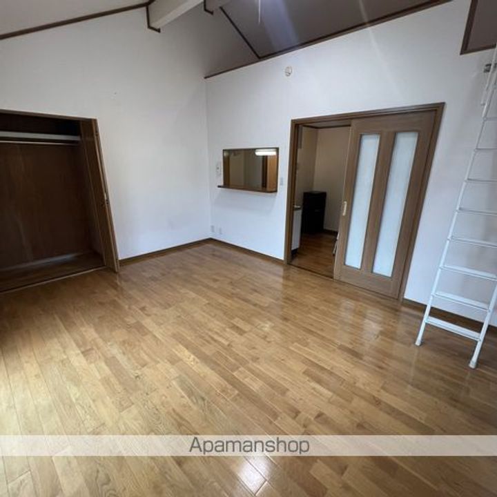 サクシード337201の居間