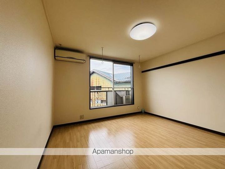 フォーブルNの居間