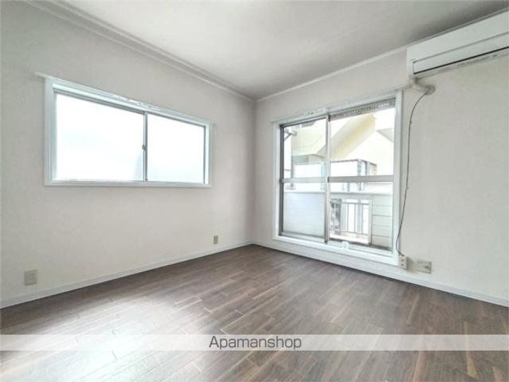 ストークハイツクサノの居間