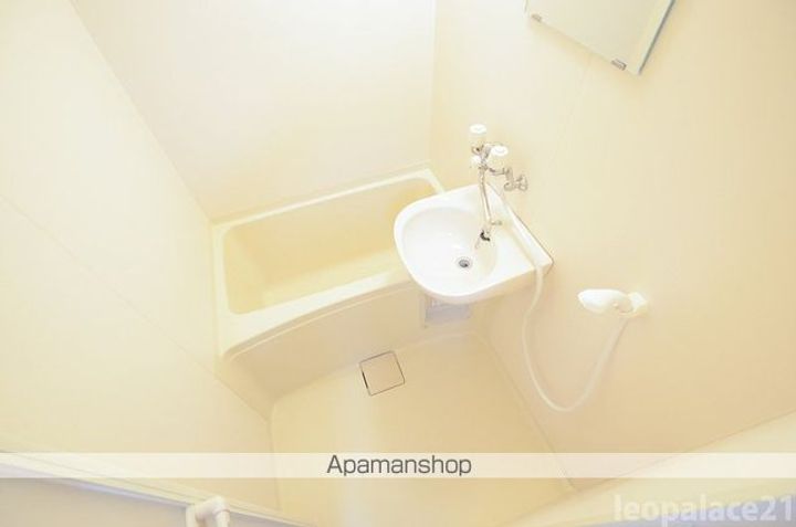 レオパレスTWO&TWOの風呂