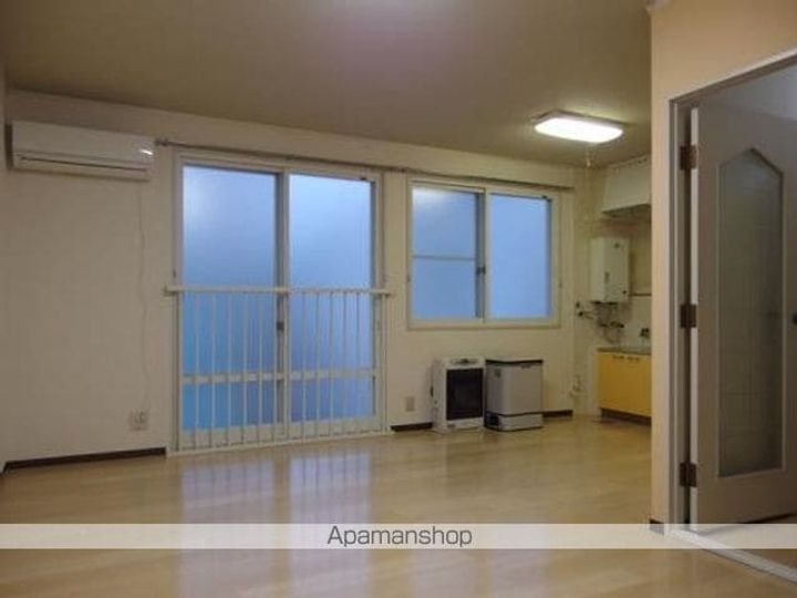 メイユール中央Bの居間