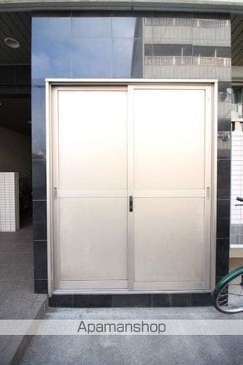 岡山県岡山市北区春日町の賃貸マンションの外観