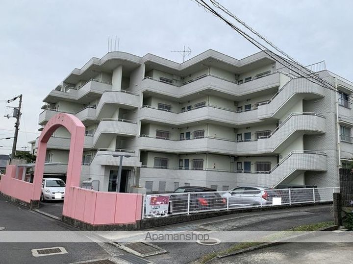 桃山ハイツの外観