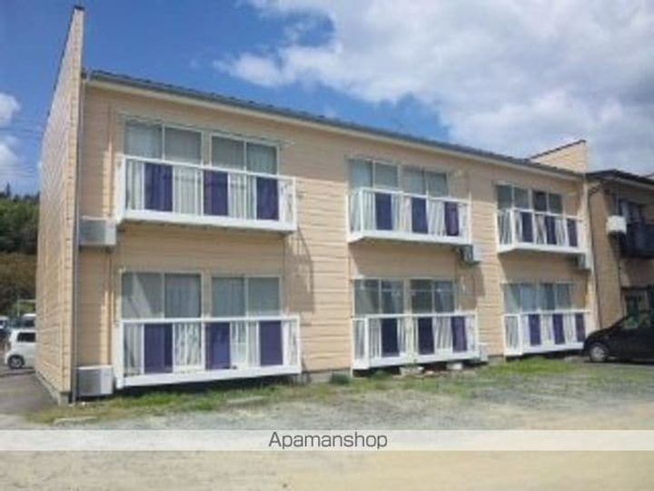 コーポ成田3号棟の外観