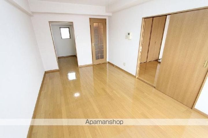 ユーミー伏石の居間