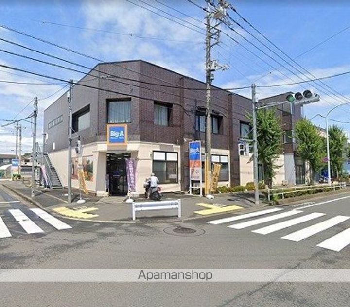 レオパレスクレールの周辺