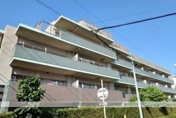 東京都中野区中央2丁目の賃貸マンションの外観