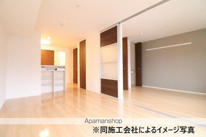 コートデルトゥール昭島N108の居間