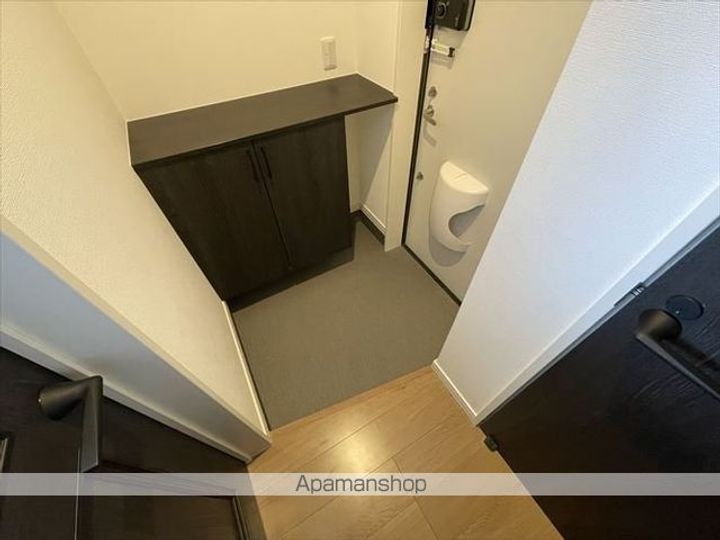 ラ・ポールあかしや106の玄関