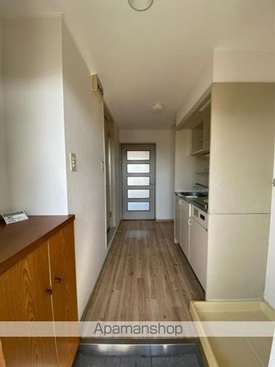 香川県高松市仏生山町甲の賃貸マンションの玄関